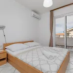 Appartement By The Sea Podaca, Makarska - 515 *